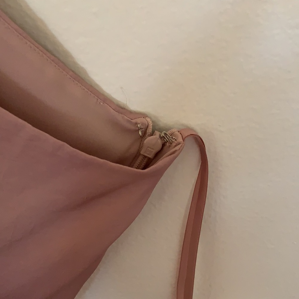 Dress - Picture 6 of 6